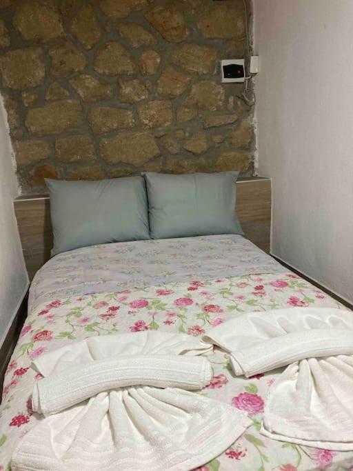 Mikraki Apartment Kalampáka Ngoại thất bức ảnh