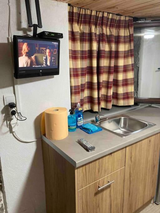 Mikraki Apartment Kalampáka Ngoại thất bức ảnh
